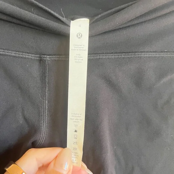Lululemon Align Leggings - Picture 8 of 8